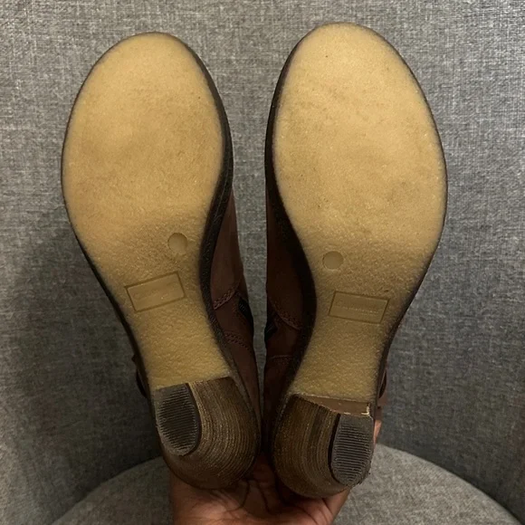 La CANADIENNE Brown Combat Boots - Picture 5 of 6